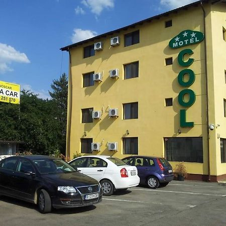Motel Cool Barcanesti Exterior photo